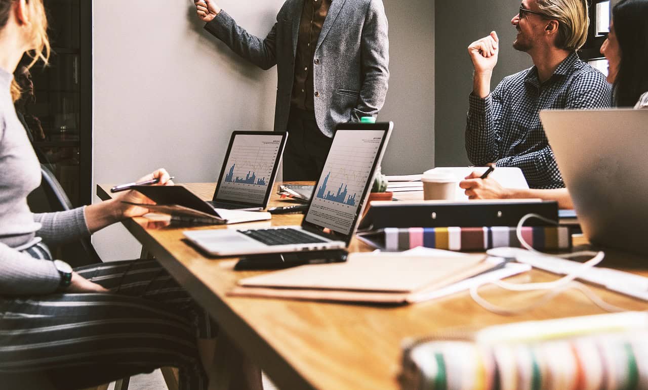 employees managing cash flow