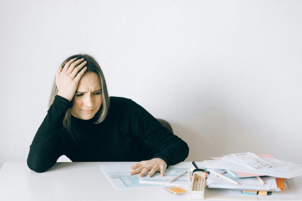 employee facing financial and accounting reporting challenges