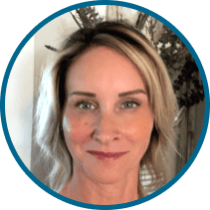 Headshot of Rachelle Mitchell